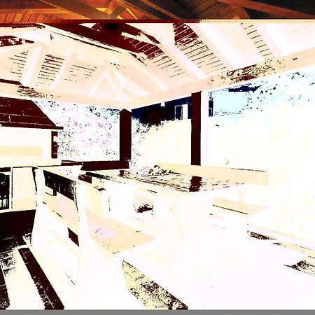 Lovely Apartment In Kastel Stafilic With Jacuzzi Kaštela Exterior foto