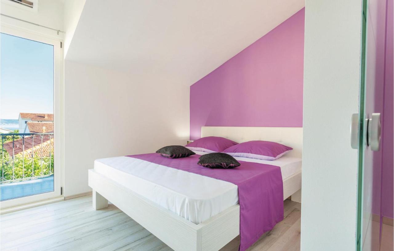 Lovely Apartment In Kastel Stafilic With Jacuzzi Kaštela Exterior foto